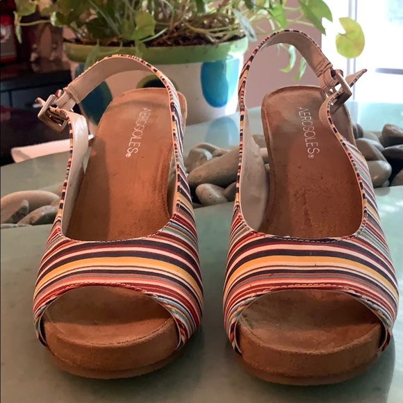 aerosoles wedges plush luxe does size 7M - Picture 2 of 6